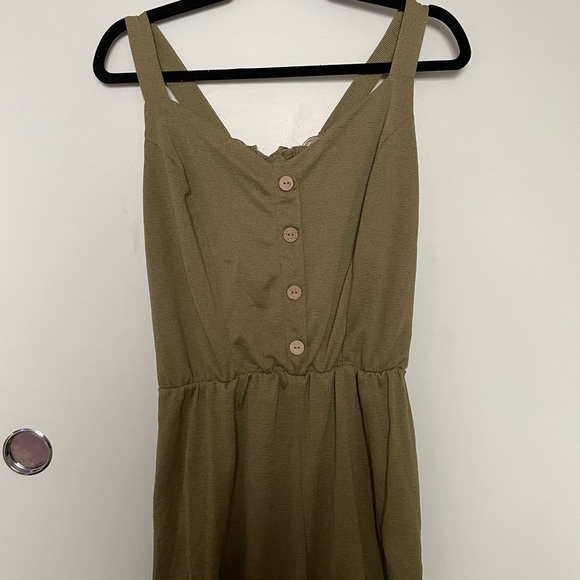 Green romper shorts - Picture 2 of 6